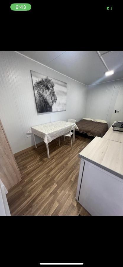 Yellowlife Solo Parejas Apartament